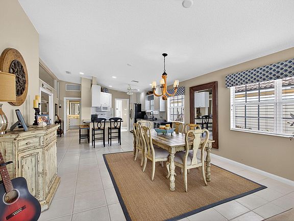 5th image of 609 Hudson Bay Drive