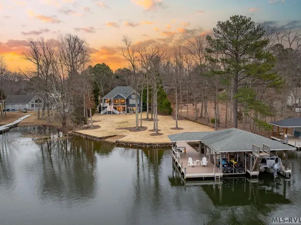 132 S Briar Cir, Henrico, NC 27842