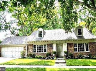 4400 Tournay Rd, Bethesda, MD 20816