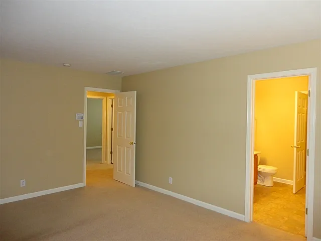 11447 Drabble Ln — Photo 8