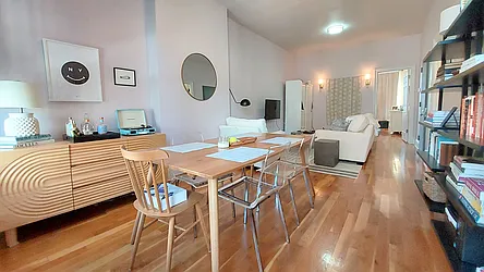 Rented by R New York