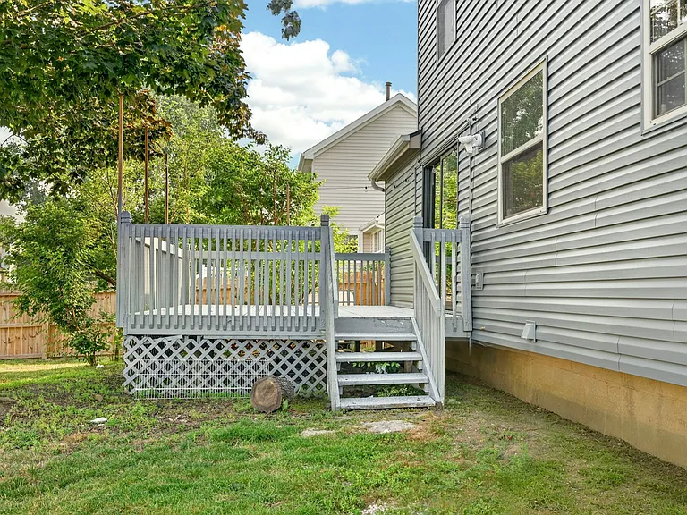 8472 Kingsley Dr — Photo 30