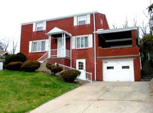 825 Shadyside Dr, West Mifflin, PA