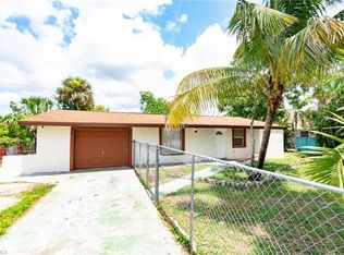 1515 Maple Dr, Fort Myers, FL 33907