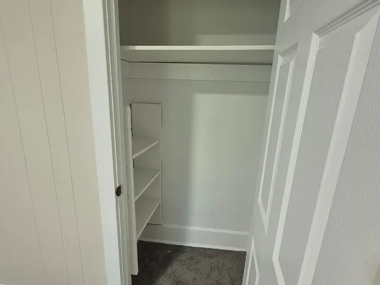1400 Hill Ave — Photo 2