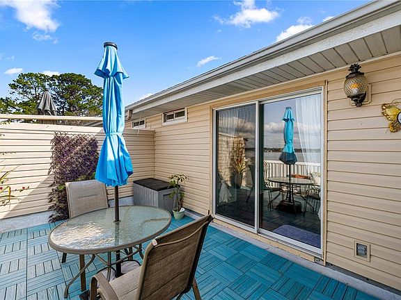 4th image of 11001 SE Sunset Harbor Rd #B14