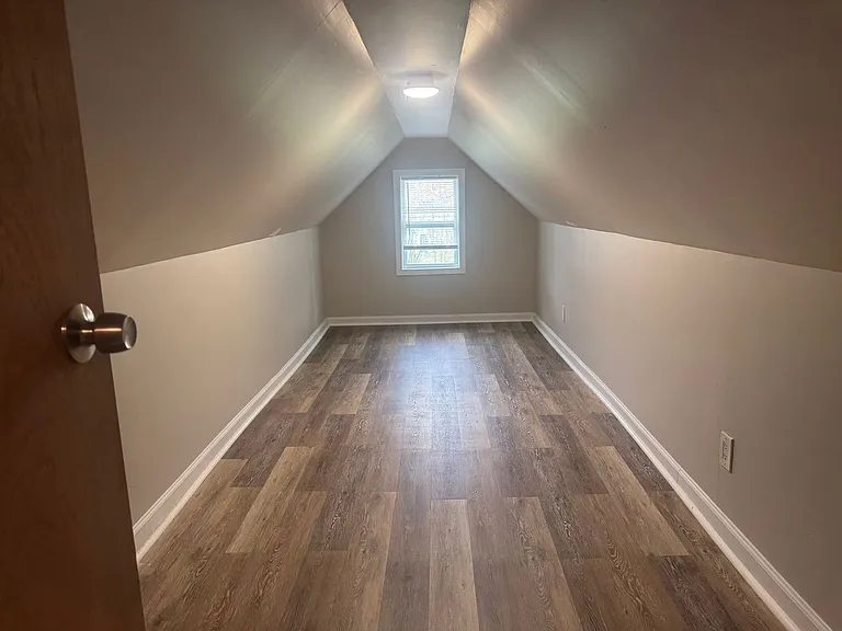 109 Stenson St — Photo 18