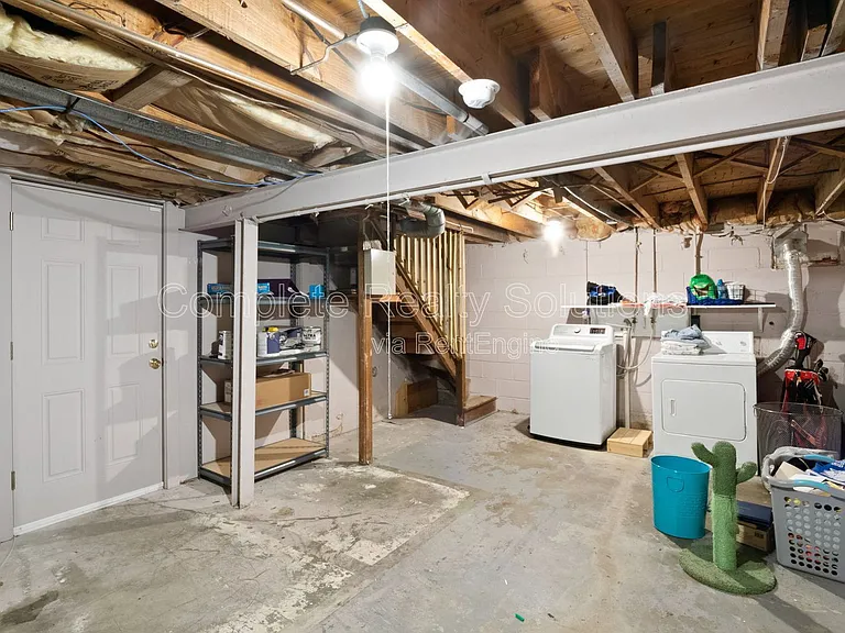 2164 Lafayette Ave — Photo 22