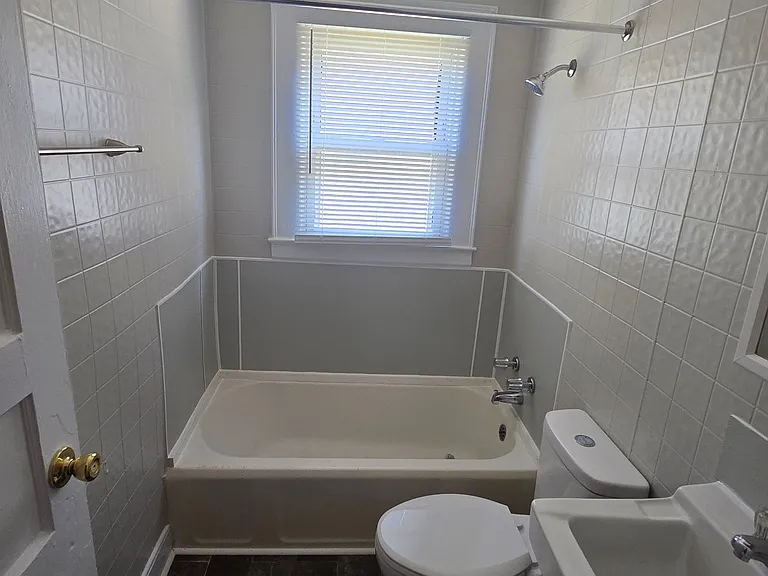 612 Oakshade Ave — Photo 13