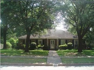 300 Ridgelawn Dr W, Mobile, AL 36608