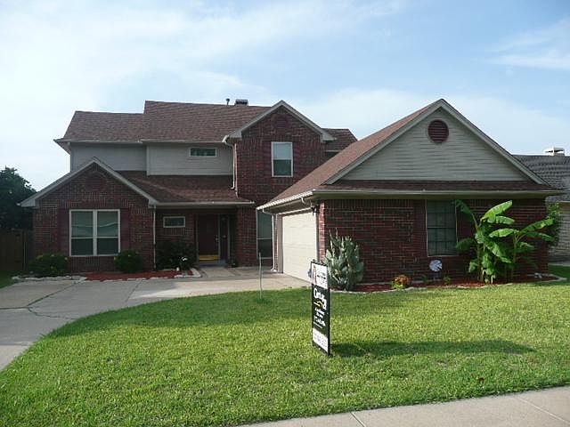 1st image of 403 Meadowcreek Dr