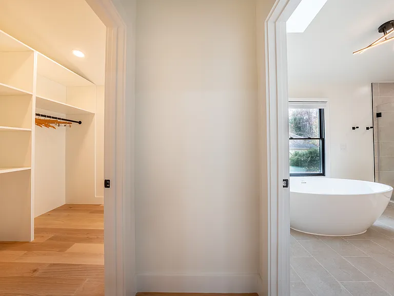 1704 Inglewood Dr — Photo 9
