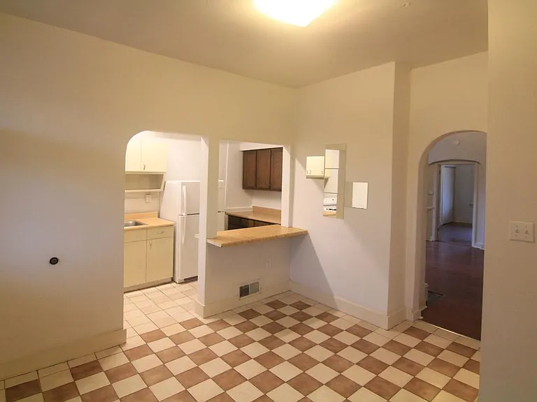 442 S Trenton Ave #1 — Photo 2