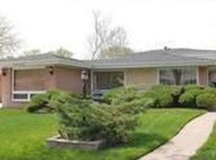 2032 Plainfield Dr, Des Plaines, IL 60018