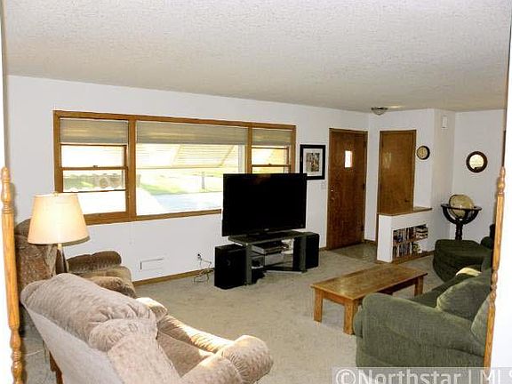 4th image of 5812 Admiral Lane N