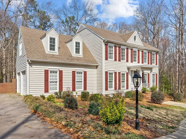 7807 Villanow Dr, Sanford, NC 27332