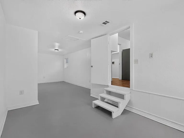 2538 Stovall Dr — Photo 27