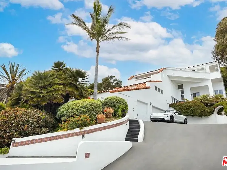 21625 Pacific Coast Hwy — Photo 19