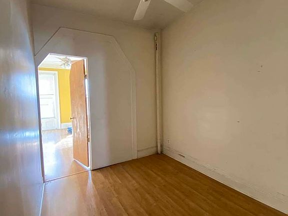 4th image of 203 Greene Ave #3L