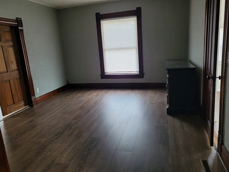 221 Chestnut St — Photo 9