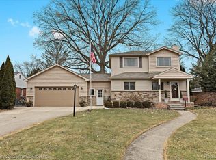 3520 Bennett St, Dearborn, MI 48124