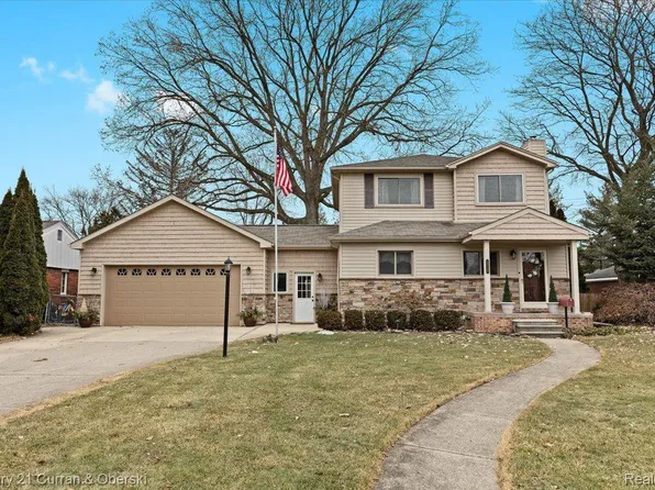3520 Bennett St, Dearborn, MI 48124