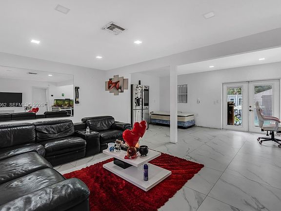4th image of 7630 Plantation Blvd