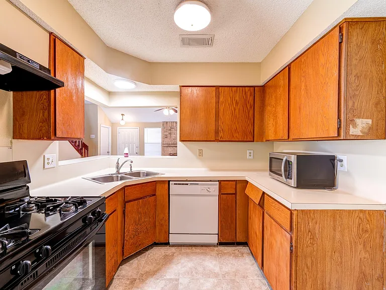 24206 Landing Way Dr — Photo 8