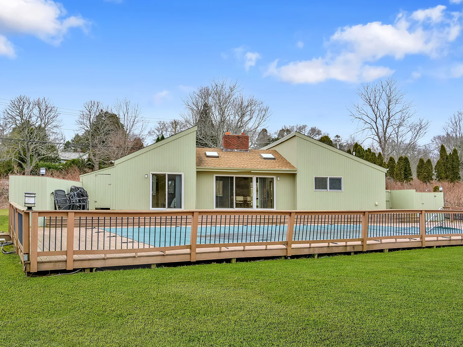 Casual Contemporary by Balsam Farmstand — Photo 3