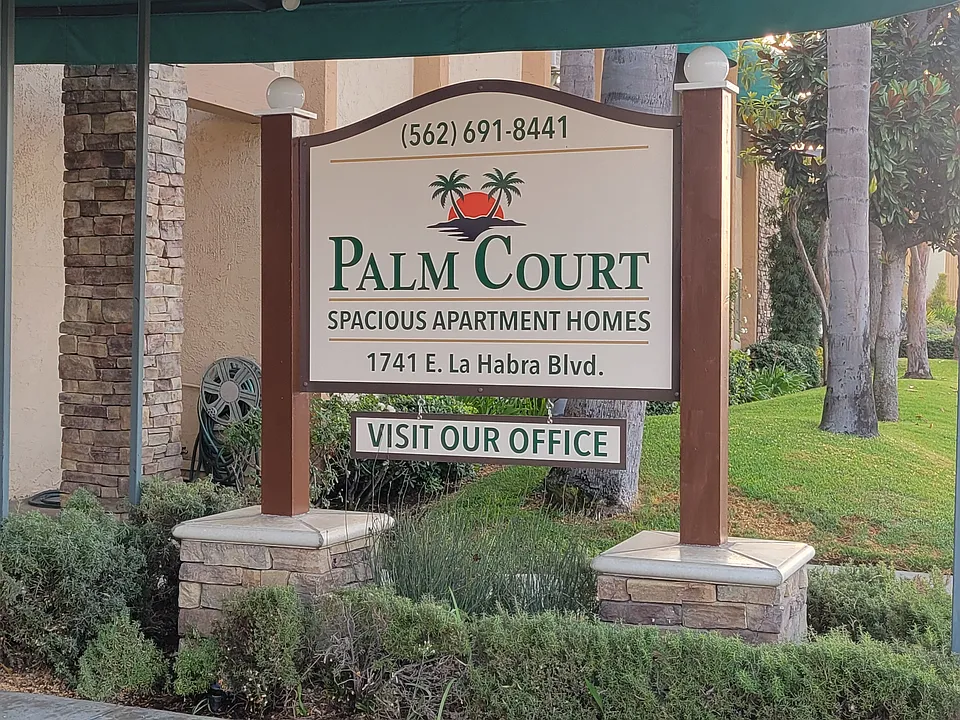 Palm Court Apartments