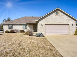 2440 Oak Dr, Clayton, IN 46118