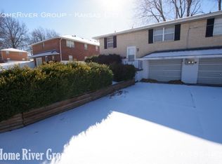 11309 E 20th St S, Independence, MO 64052