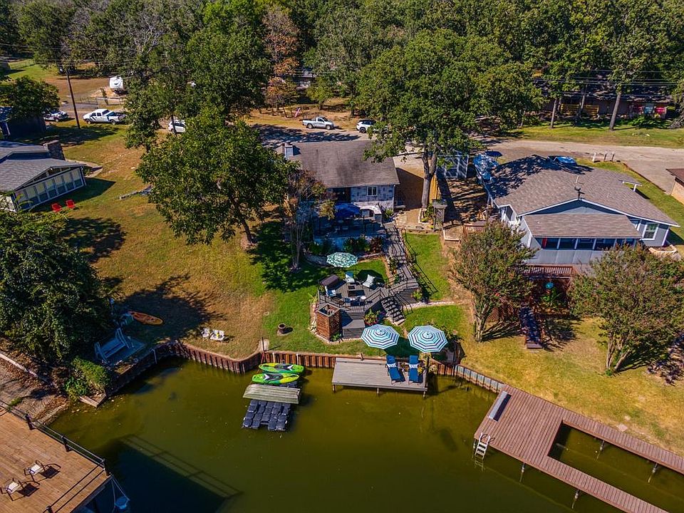 1st image of 128 Hideaway Cir
