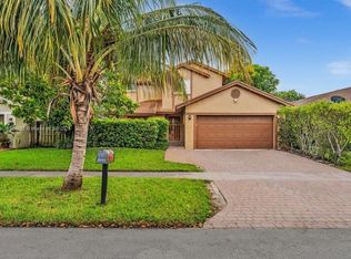 9900 SW 12th St, Pembroke Pines, FL 33025