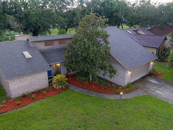 3rd image of 34494 Cedarfield Dr