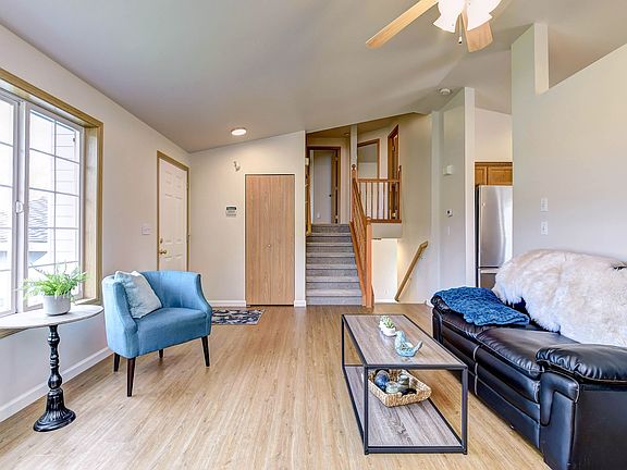 3rd image of 8012 262nd St NW