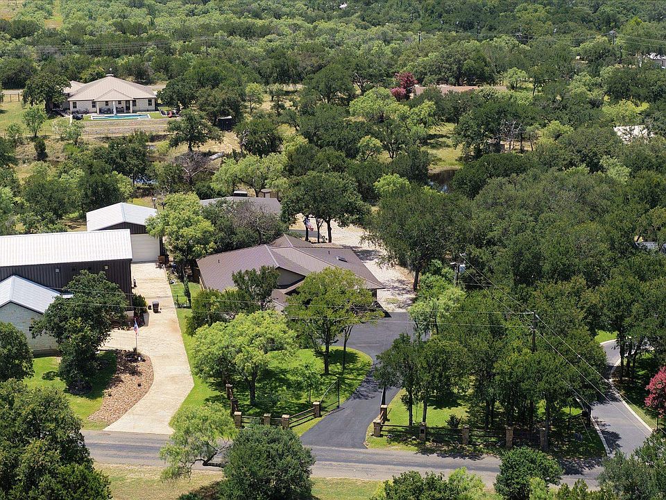 1st image of 3114 A Oak Ridge Dr