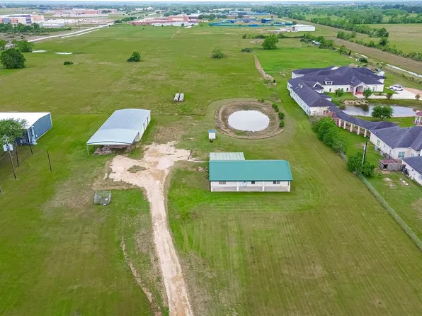 11802 Padon Rd, Needville, TX 77461