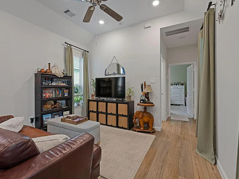 18323 Tiger Flowers Dr — Photo 34