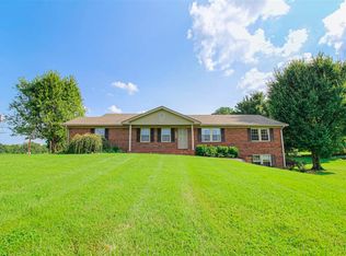 481 Violet St, Horse Cave, KY 42749