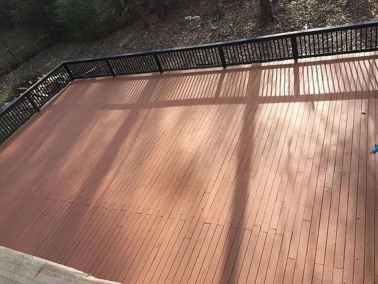 1300 Sq Feet deck getting stain color