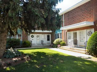 106 Farber Dr #106, West Babylon, NY 11704