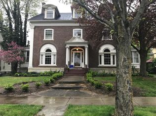 326 Madison Ave SE APT 3, Grand Rapids, MI 49503