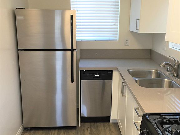 4th image of 4663 30th St