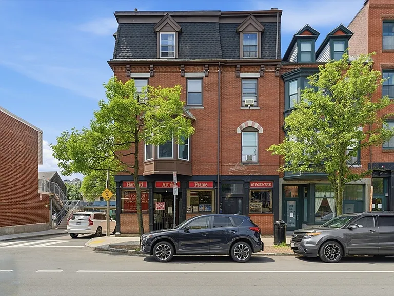 250-252 Main St #3R — Photo 1