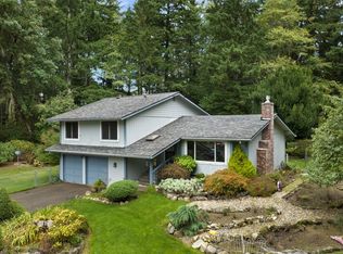 2834 NE Fernwood Ct, Bremerton, WA
