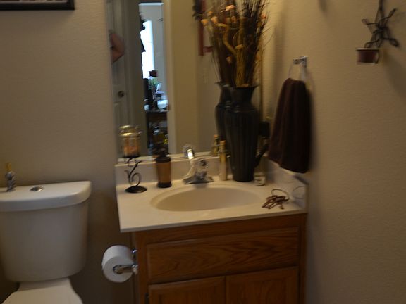 3rd image of 255 Heron Dr