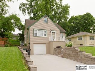 7705 Davis Cir, Omaha, NE 68134