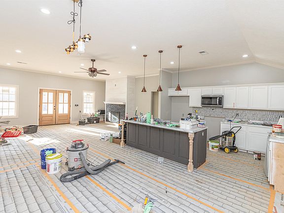 2nd image of 80 Kenny Ln