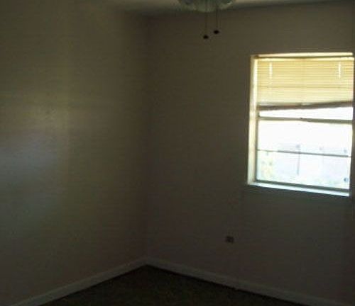 4th image of 411 Walker Dr